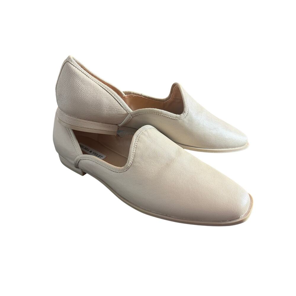 Chelsea and Violet Beige Slip On Loafers Flats Size 10 Minimalist Faux Leather - Picture 2 of 7